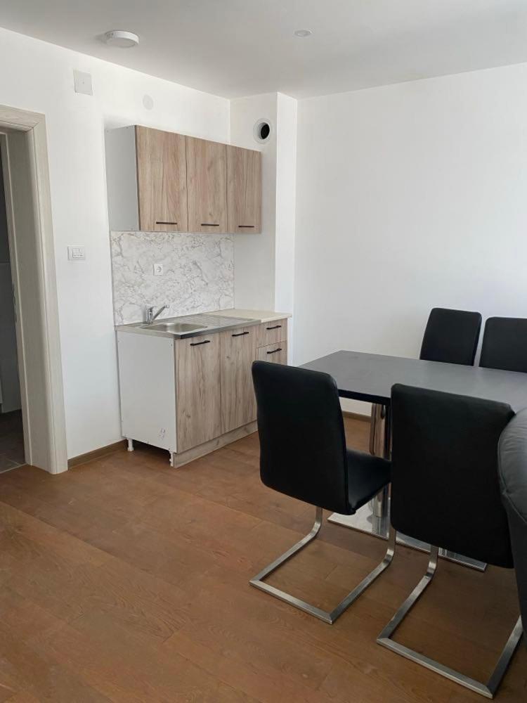Sandra Apartmani Vrsac Exteriér fotografie